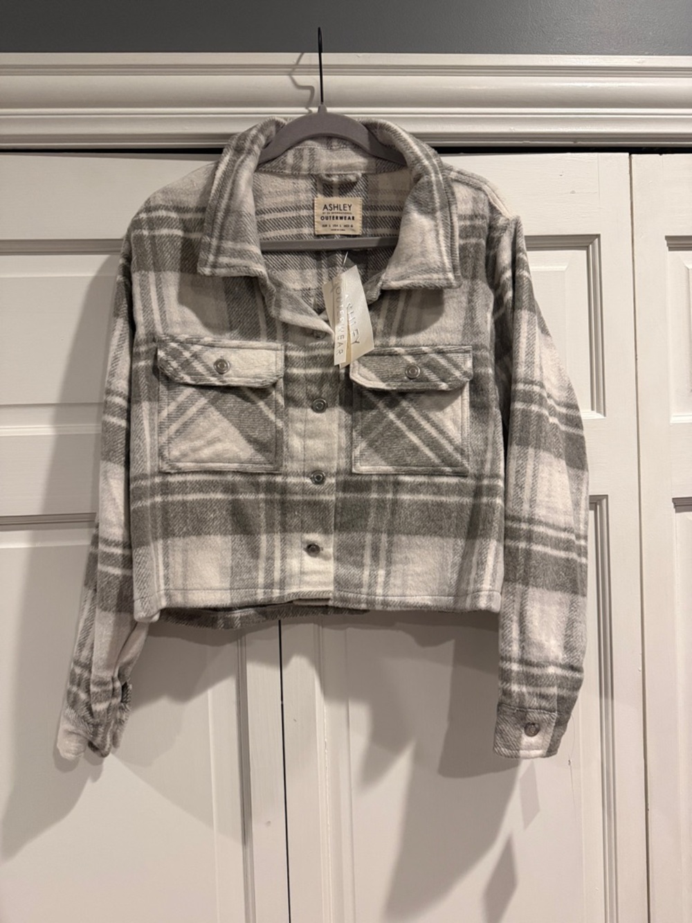Ashley Outerwear Women's Gray & White Plaid Cropped Bomber Jacket